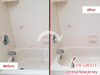 Toms River Caulking Services Before and After Image of a Shower